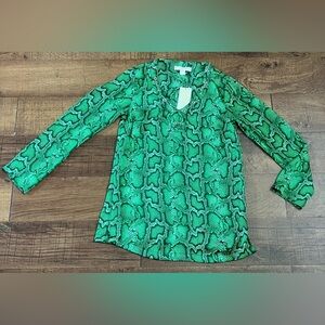 Nwt Michael Kors Womens snakeskin print lightweight blouse XS extra small green